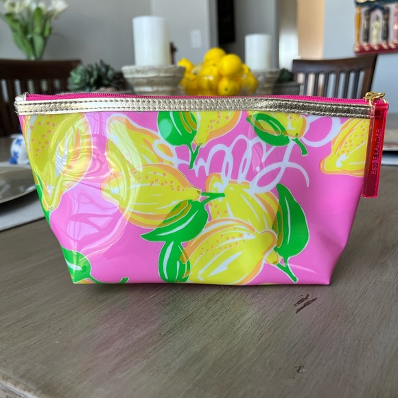NWOT Lilly Pulitzer for Estée Lauder Cosmetic Bag - Picture 3 of 10